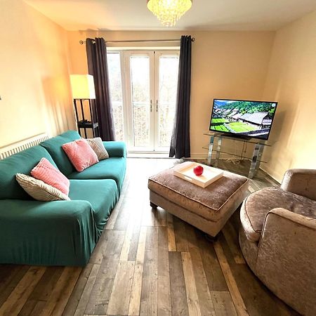 Spacious Two Bedrooms Apartment For Business And Holiday بورتسماوث المظهر الخارجي الصورة